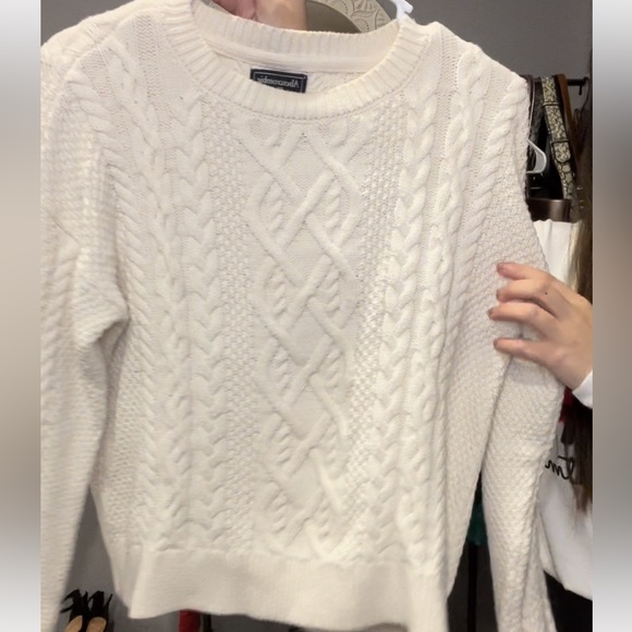Abercrombie & Fitch White Cable Knit Sweater - Picture 7 of 7